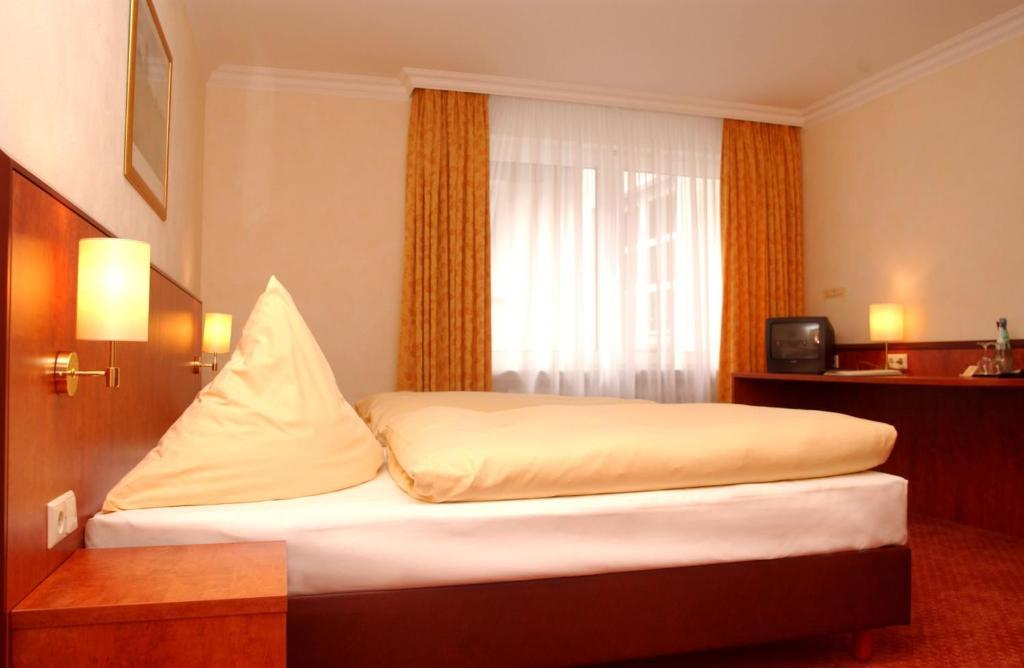 Landhotel Jaeckel Halle  Стая снимка